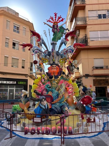 El eldense Joaqu&iacute;n Rubio consigue el primer premio en la tercera categor&iacute;a de las Hogueras de Alicante