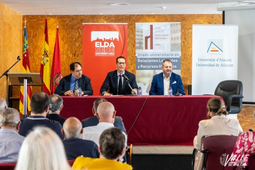 Interesante jornada sobre la Transici&oacute;n en Elda y Petrer