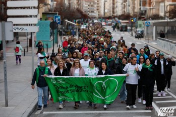 Ni las borrascas pueden contra la multitudinaria Marcha Contra el C&aacute;ncer