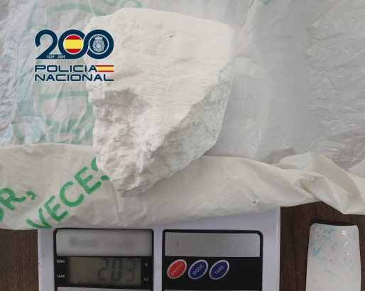 Detenida por tr&aacute;fico de drogas al ser descubierta con 203 gramos de coca&iacute;na