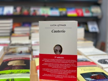 "Cauterio" de Luc&iacute;a Lijtmaer