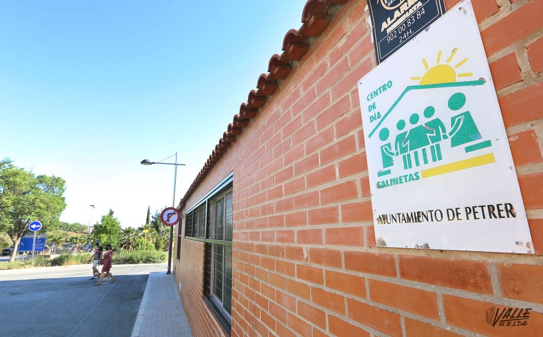 Escuela de verano para jóvenes de Petrer en situación vulnerable Escuela de verano para jóvenes de Petrer en situación vulnerable