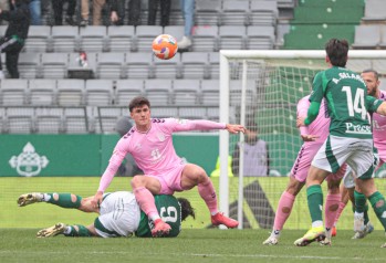 El Eldense pierde ante el Ferrol y empieza a quedarse sin oportunidades (1-0)