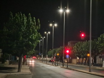 Elda mejora la iluminaci&oacute;n de la avenida del Mediterr&aacute;neo con luminarias LED