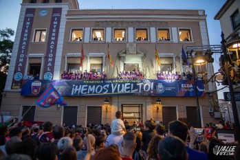 La fiesta del ascenso se vivi&oacute; intensamente en Elda