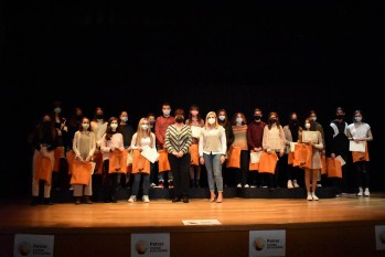 Petrer reconoce el trabajo de 21 estudiantes con premio extraordinario