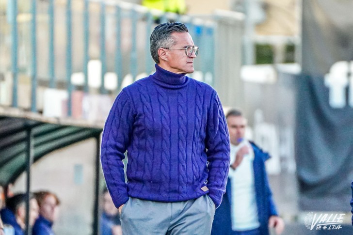 El Eldense destituye a Dani Ponz tras la derrota ante el C&aacute;diz