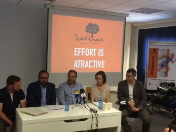 Cartonajes Salinas celebra su 20 aniversario con un proyecto solidario junto a la ONG eldense Karit