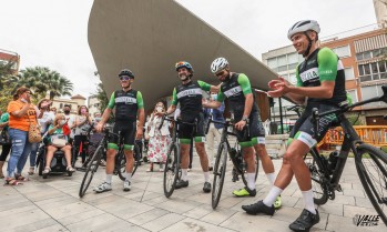 La ruta solidaria para recaudar fondos por la ELA acaba en Elda