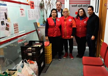 Ciudadanos de Petrer re&uacute;ne 130 kilos de comida en 10 d&iacute;as para Cruz Roja