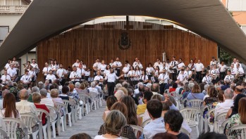 La m&uacute;sica festera vuelve a sonar en Elda con la Santa Cecilia