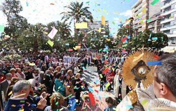 El Encuentro de Gloria culmina la Semana Santa en Elda