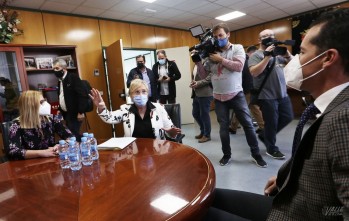La consellera de Sanidad Ana Barcel&oacute; se re&uacute;ne en Petrer con los alcaldes Irene Navarro y Rub&eacute;n Alfaro