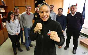 La boxeadora de Petrer Katherine Quintana, campeona Intercontinental de K1