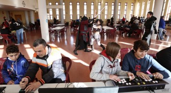Videojuegos solidarios en Elda