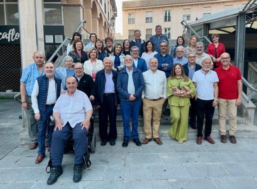 La Tertulia celebra cinco a&ntilde;os y homenajea a Concha Maestre y a Roberto Valero
