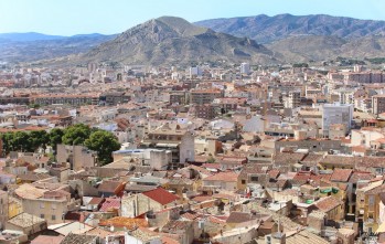 Un total de 3.516 desempleados de Elda y Petrer no perciben ning&uacute;n tipo de prestaci&oacute;n