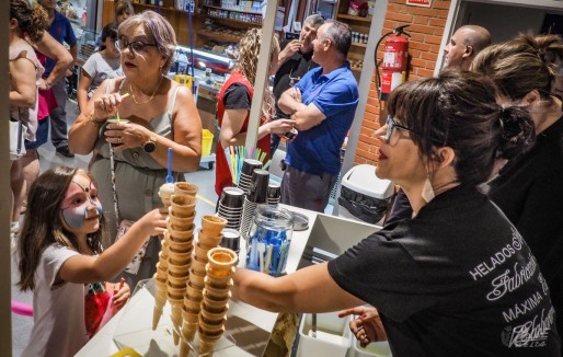 Mercacoles acerca a los menores a conocer los mercados municipales con un concurso de dibujo