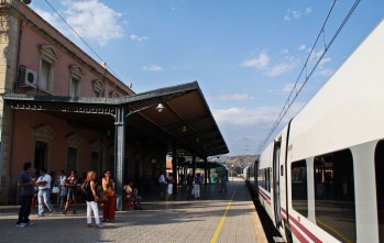 La estaci&oacute;n de Elda-Petrer estar&aacute; conectada con la Universidad de Alicante en 2018