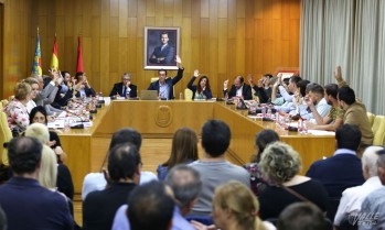 El pleno aprueba solicitar una ayuda de 280.000 euros a Diputaci&oacute;n para asfaltar varias calles