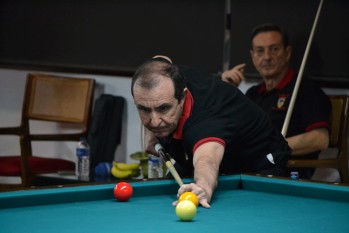 Albert Tornero disputa el Nacional de billar al cuadro 47/2