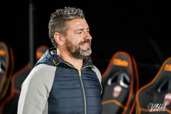 Fernando Est&eacute;vez: "Los jugadores se dejan todo en el campo y hemos ganado merecidamente"