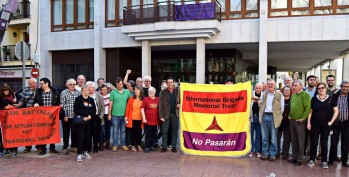 Petrer recibe a la Brigada Internacional Memorial Trust para recordar a los 2.500 brit&aacute;nicos e irlandeses que lucharon en la Guerra Civil Espa&ntilde;ola