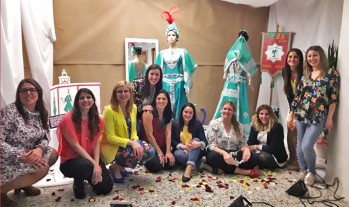 La Fil&agrave; Sarahinas de Petrer celebra su 25 aniversario con nuevo traje oficial