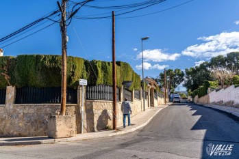 Esquerra Unida Comprom&iacute;s de Petrer pide que Telef&oacute;nica soterre el cableado de la avenida de los Chaparrales