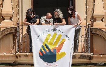 Elda se suma al  D&iacute;a Nacional de la Lengua de Signos