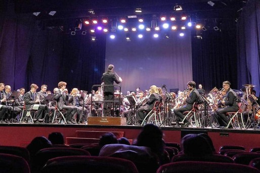 La Uni&oacute;n Musical llen&oacute; el Teatro Cervantes