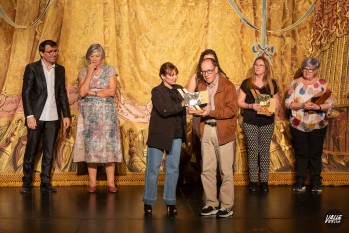 Escena Elda baja el tel&oacute;n de su 21&ordf; edici&oacute;n premiando el mejor teatro amateur en el Teatro Castelar