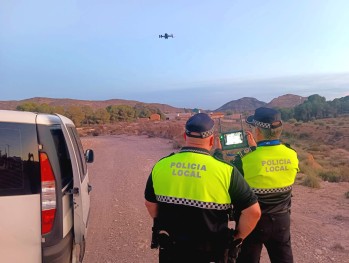 La Polic&iacute;a Local de Elda busca vertidos ilegales con drones