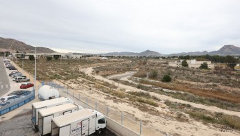 Un gran puente de 90 metros conectar&aacute; Finca Lacy con La Jaud