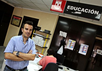 Educaci&oacute;n se suma al plan del Consell y garantiza que ning&uacute;n ni&ntilde;o ir&aacute; al colegio sin libros de texto