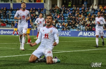 Un f&eacute;rreo Eldense amansa al Andorra (1-3)
