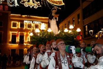P&oacute;lvora y m&uacute;sica en el traslado de San Ant&oacute;n