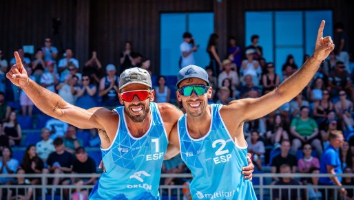 El jugador de voleibol Roberto Sanf&eacute;lix, oro en el Beach Pro Tour Futures de Polonia