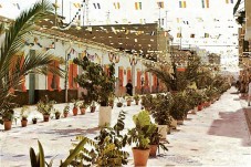 Petrer quiere recuperar la tradici&oacute;n de adornar las calles en las Fiestas Patronales