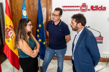 El Ayuntamiento firma un convenio de 22.500 euros con la Agrupaci&oacute;n de AMPAS
