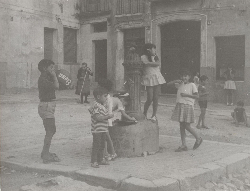 Una fuente para la plaza Una fuente para la plaza