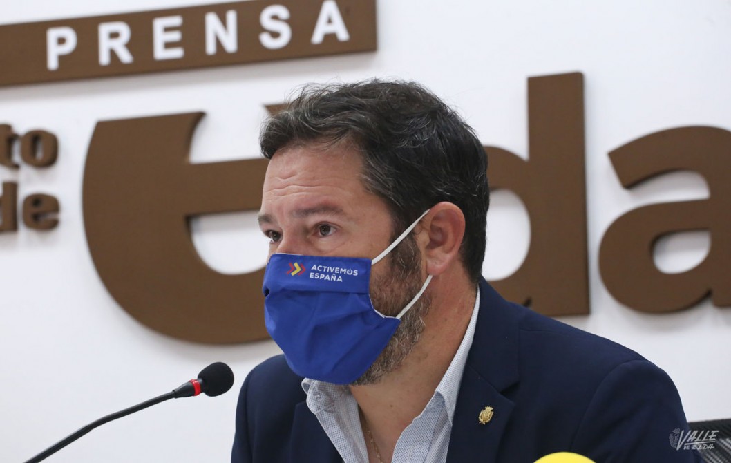 El PP recoge firmas contra los indultos de los políticos encarcelados de Cataluña El PP recoge firmas contra los indultos de los políticos encarcelados de Cataluña