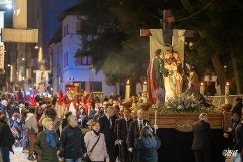 El paso de San Juan y las Tres Mar&iacute;as procesion&oacute; en su 25 aniversario