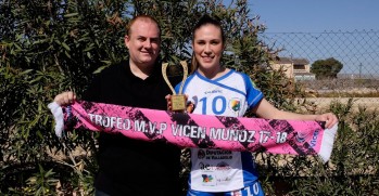 El Trofeo del eldense Vicen Mu&ntilde;oz fue para la zamorana Mar&iacute;a Prieto
