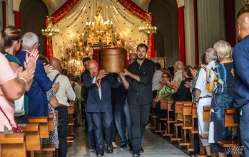 Elda llora la muerte de Ana Mar&iacute;a S&aacute;nchez