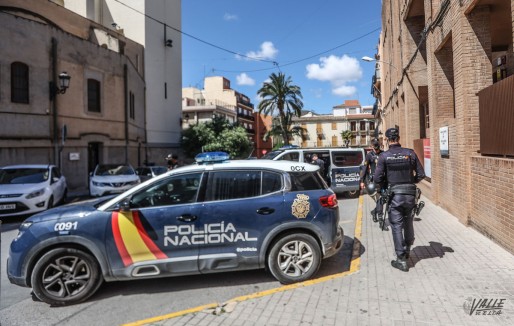 Detenido por robar casi 6.000 euros del comercio de Elda en el que trabajaba