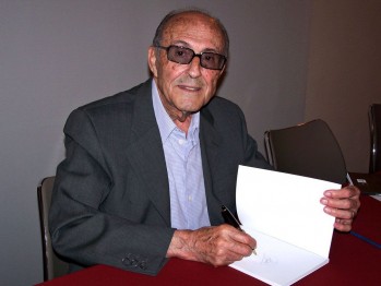 Adi&oacute;s al eldense Emilio P&eacute;rez Rosas, autor de "Un tiro de gracia", novela autobiogr&aacute;fica sobre la Guerra Civil