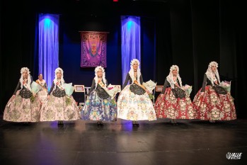 Elda rinde pleites&iacute;a a las Falleras Mayores 2026 y sus damas de honor
