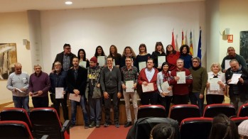 El alcalde clausura el taller de Empleo de Carpinter&iacute;a y Atenci&oacute;n Sociosanitaria