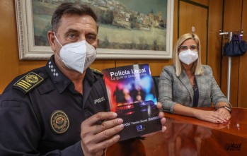 El intendente de Petrer Ferm&iacute;n  Bonet escribe un libro sobre la Polic&iacute;a Local
